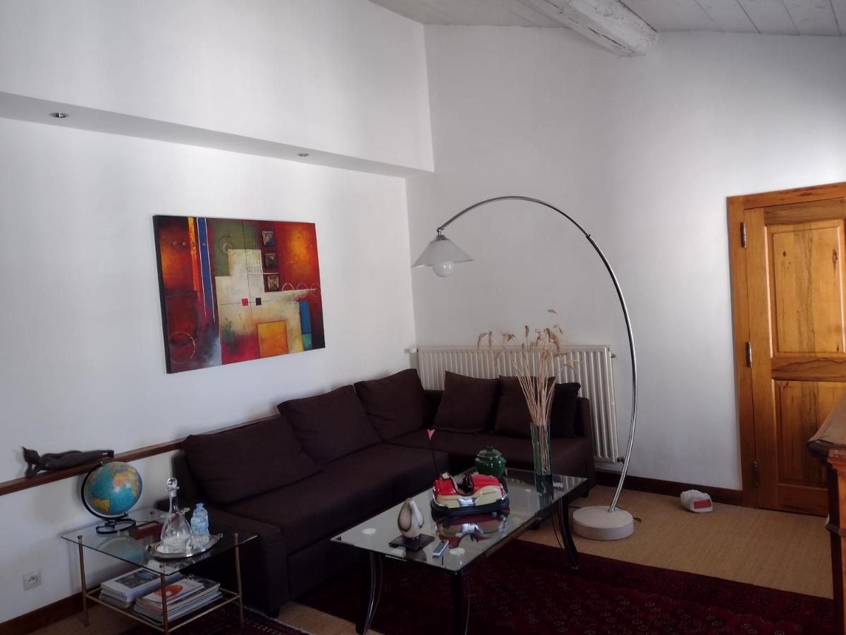 Au Gre Du Voyage Apartment Uzès Екстериор снимка