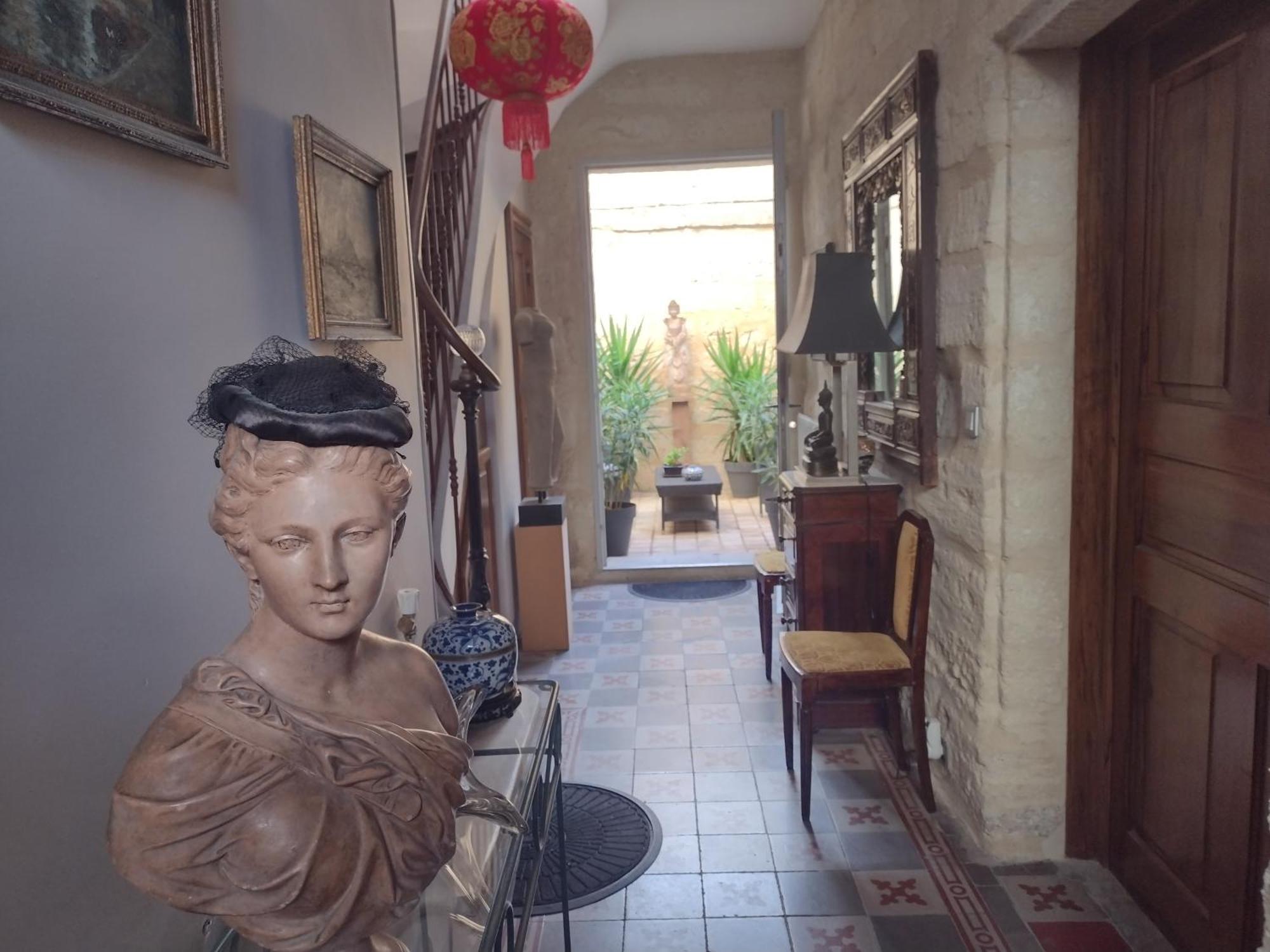 Au Gre Du Voyage Apartment Uzès Екстериор снимка