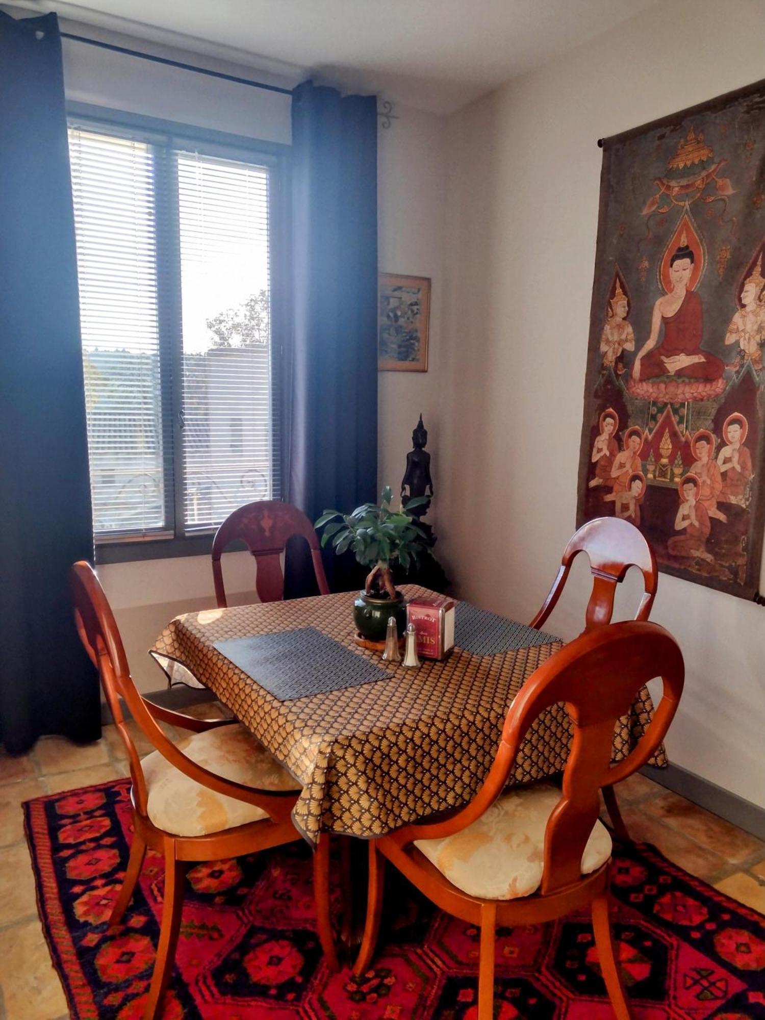 Au Gre Du Voyage Apartment Uzès Екстериор снимка