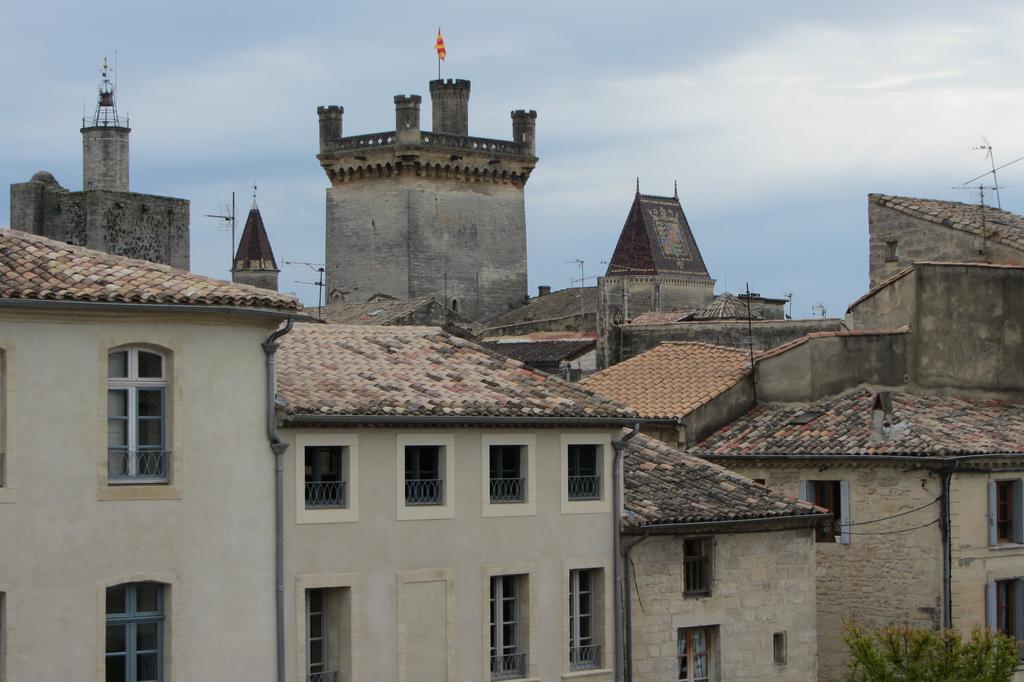 Au Gre Du Voyage Apartment Uzès Екстериор снимка