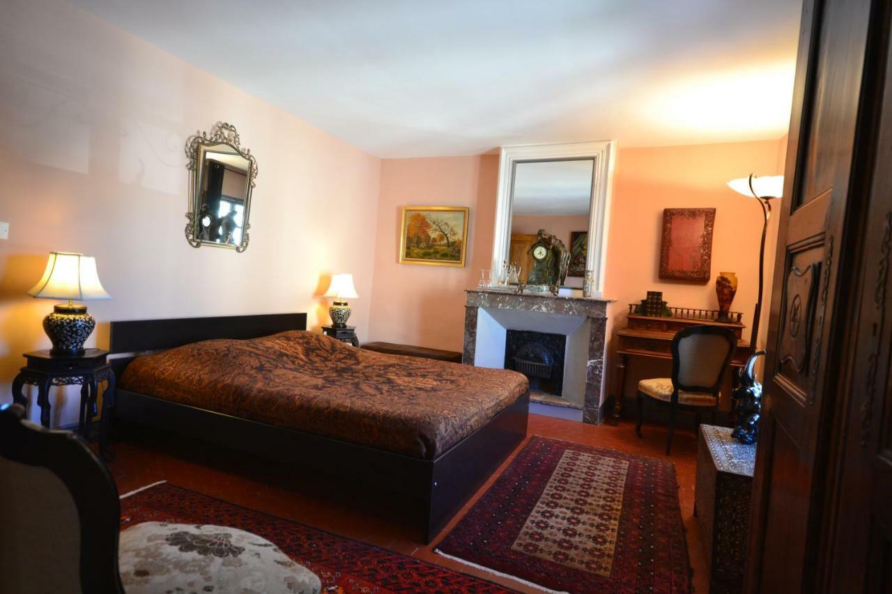Au Gre Du Voyage Apartment Uzès Екстериор снимка